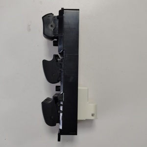 Interruptor regulador de ventana de alta calidad y <span class=keywords><strong>precio</strong></span> razonable 84820-0K071 para <span class=keywords><strong>Toyota</strong></span> - Product Image 2