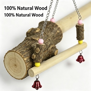 Jouet de perchoir balançoire pour perroquet en bois naturel avec bâtons de croûte d'arbre, perles colorées et clochettes métalliques rouges, jouet suspendu pour l'exercice et le jeu en cage à oiseaux - Product Image 5