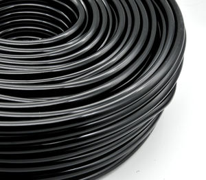 Ligne de <span class=keywords><strong>goutte</strong></span> <span class=keywords><strong>à</strong></span> <span class=keywords><strong>goutte</strong></span> d'eau en plastique noir tuyaux de système d'irrigation rouleau pour serre de jardin en agriculture <span class=keywords><strong>goutte</strong></span> <span class=keywords><strong>à</strong></span> <span class=keywords><strong>goutte</strong></span> - Product Image 3