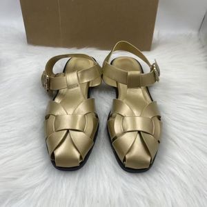 2026 Trending Luxury Designer Shoes Men Original Quality Casual Shoes Women Designer slippers High Quality Fashion Flat <b>Sandals</b> - Product Image 5