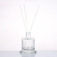 Bouteilles diffuseuses en verre rond à base épaisse, personnalisables en usine, de 50 ml à 300 ml, pot d'aromathérapie, logo et couleur personnalisables disponibles