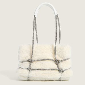 Bolso para axila a la moda para mujer, bandolera de pelo salvaje de lujo con diamantes de imitación, 2022 - Product Image 1