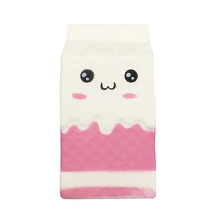 ของเล่นบีบคลายเครียดรูปขวดนมทำจากโฟม PU พร้อมโลโก้สั่งทำพิเศษ เนื้อนุ่ม ระบายอากาศได้ดี คืนรูปช้า เหมาะสำหรับเด็กและผู้ใหญ่ ใช้เป็นของแจกโปรโมชั่น - Product Image 2