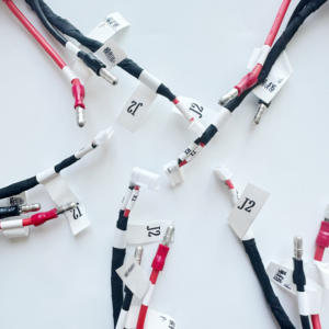 ฝาครอบพอร์ตชาร์จมอเตอร์ไซค์ไฟฟ้ากันน้ำพร้อมปลั๊กอินอเนกประสงค์แบบ PTFE และ PVC การเชื่อมต่อการชาร์จแบตเตอรี่รถยนต์หุ้มฉนวน - Product Image 4