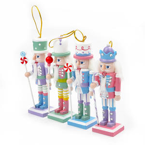 Décoration de Noël en bois rose en forme de <span class=keywords><strong>casse</strong></span>-<span class=keywords><strong>noisette</strong></span>, mini-statue à <span class=keywords><strong>suspendre</strong></span> pour la maison - Product Image 4