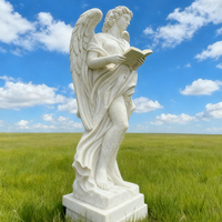 Sculpture de déesse ailée en marbre blanc de style européen sur mesure pour l'aménagement paysager extérieur de parcs et cours