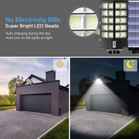 Vente flash : lampadaire solaire LED IP67, matériau ABS+aluminium, télécommande, capteur de lumière, 100/200/300W, 12 heures d'autonomie, utilisation routière