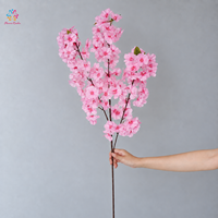 Ranting Bunga Sakura Sutra Batang Panjang dengan Daun, Bunga Sakura Buatan untuk Dekorasi Dinding Bunga Acara Pernikahan