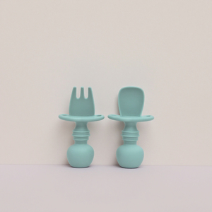 Cucchiaio forchetta in Silicone morbido senza BPA per allenamento per bambini sani 0-12 mesi bambini che imparano a mangiare cibo a manico corto utensile da servizio - Product Image 6