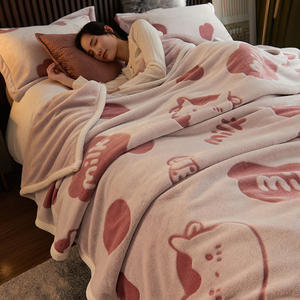 Coperta all'ingrosso trapunta sottile in velluto di corallo coperta coperta da letto di <span class=keywords><strong>flanella</strong></span> lenzuolo imbottito a strato singolo copriletto coperta - Product Image 4