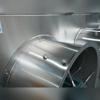 Refroidisseur d'air à refroidissement rapide monté au plafond à décharge latérale pour la production de raviolis surgelés en chambre froide