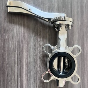 Válvula de Mariposa Tipo Wafer de Acero Inoxidable 304 DN32-DN300, Conexión Manual con Abrazadera para Bombas de Agua y Suministro Secundario - Product Image 1