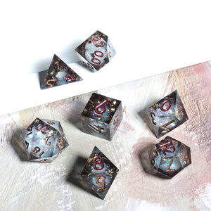 Set <span class=keywords><strong>di</strong></span> Dadi in Resina Liquida con Logo Personalizzato OEM ODM, Dadi Poliedrici con Bordi Affilati per Dungeons and Dragons, <span class=keywords><strong>Gioco</strong></span> da Tavolo, Vendita all'Ingrosso - Product Image 5