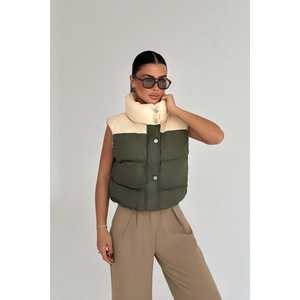 Chaleco Deportivo Acolchado Color Caqui con Ajuste Cómodo - Product Image 3