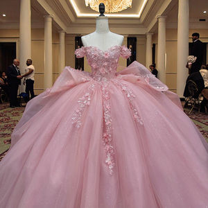 Braziliaanse baljurk avondjurk voor 15-jarigen, hete roze off-shoulder Quinceañera stijl, 3D bloemen, versierd met kralen, prinsessenjurk - Product Image 2