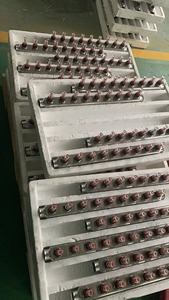 Collettore per Riscaldamento a Pavimento Elettrico in Acciaio Inox Nichelato, Design Moderno, 2-12 Vie, 230V, Facile Installazione per Appartamenti - Product Image 2