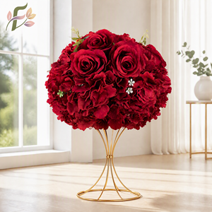 Eleganti Centrotavola Floreali per Banchetti e Matrimoni, Sfere di Rose Bordeaux Artificiali Non Appannabili, Decorazione Floreale - Product Image 1