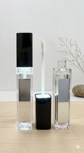 LED <b>Mirror</b> Lip Gloss with Screw Cap <b>Plastic</b> 9ml Capacity - Product Image 6