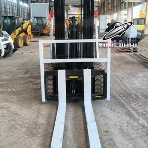 Chariot élévateur TCM FD35T3C 3 tonnes, chariot élévateur d'occasion, Japon, moteur Isuzu C240, machine d'occasion, chariot élévateur à essence, 6000 mm, 3500 kg - Product Image 3