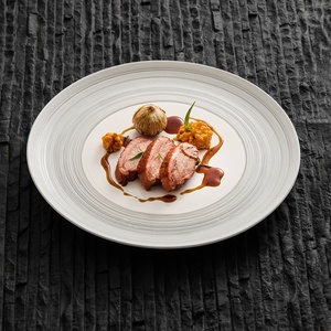 Piatto Piatto in Ceramica Artistica Dipinto a Mano, Stile Lusso Leggero, Smaltato, Alta Estetica, per Ristoranti Commerciali e Hotel, per Cucina Occidentale - Product Image 4