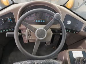 Chargeuse sur pneus à haut rendement, prix compétitif, chargeuses frontales de 8 tonnes avec moteur diesel Euro III - Product Image 4