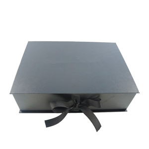 Caja de embalaje de regalo de extensión de cabello negro plegable de cinta ecológica personalizada de lujo con cinta de color do - Product Image 5