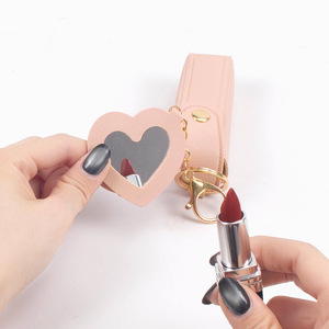 Llavero de Cuero de Lujo con Bolsa de Almacenamiento, Colgante de Corazón, Soporte para Lápiz Labial - Product Image 2