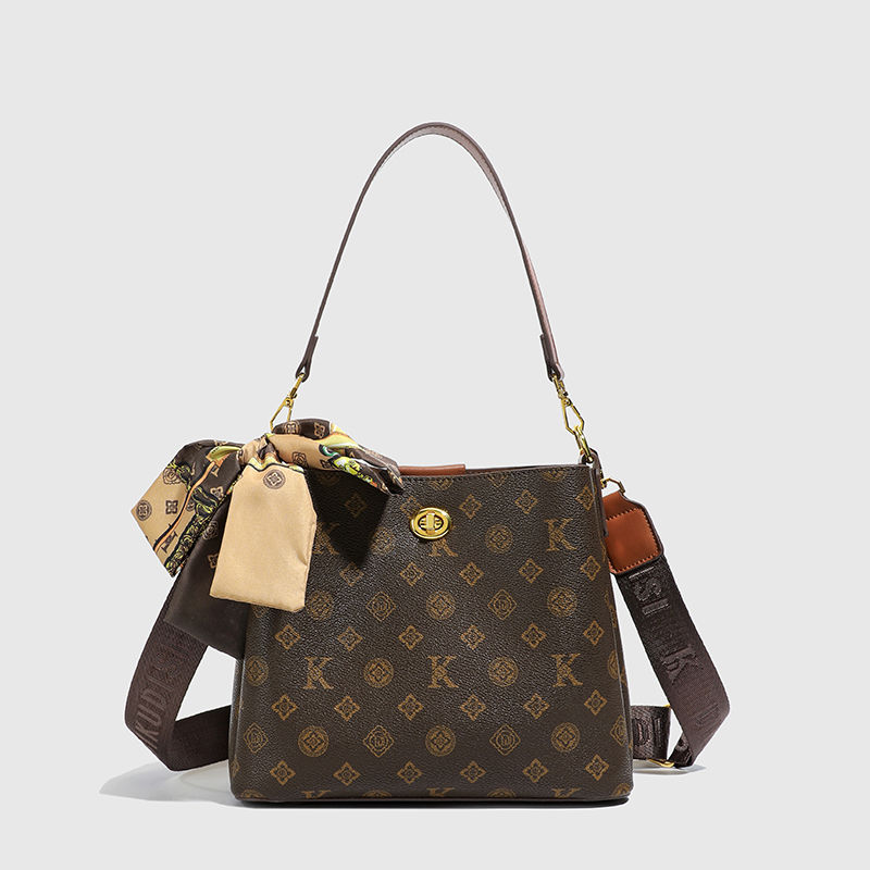 สีน้ำตาล