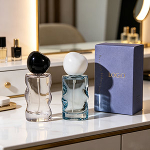 Botella de Perfume de Vidrio Personalizada de Lujo para Mujer, 30ml 50ml 100ml, Superficie Ondulada Transparente, Botella de Perfume Vacía con Pulverizador - Product Image 1