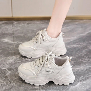 Chaussures de sport pour femmes QF1 à semelle épaisse, légères, respirantes, antidérapantes et résistantes à l'usure, augmentant la taille - Product Image 3