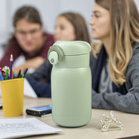 Bouteille d'eau isotherme pour enfants avec couvercle à ressort, double mode de consommation, 320 ml et 500 ml, poignée portable, sans BPA, pour l'école et les activités de plein air, commande en gros