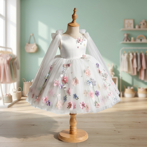 Robe de mariée blanche en tulle, style princesse, avec appliques papillons 3D, pour demoiselle d'honneur, écologique, douce, confortable et anti-rayures - Product Image 2