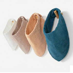 Bavaglino per Neonati in Mussola Regolabile, Colore Neutro, Morbido Asciugamano Triangolare per Alimentazione e Ruttino, 100% Cotone - Product Image 4