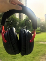 Headset Gaming Nirkabel HyperX Cloud III Over-Ear - Ramah Perjalanan - Audio Spasial DTS - Driver 53mm - Latensi Rendah - Kontrol Sentuh - 20+