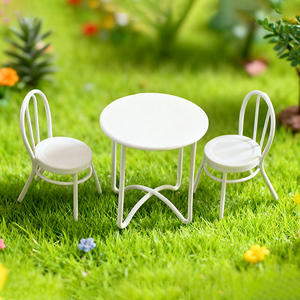 Ensemble de décoration miniature pour maison de poupée, comprenant une table basse et des chaises en fer forgé, accessoires de scène miniature pour maison de poupée <span class=keywords><strong>Bjd</strong></span>, paysage miniature - Product Image 2