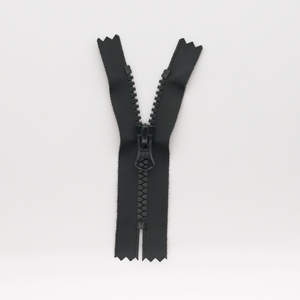 YKK cerniera all'ingrosso in resina rossa con cerniera a catena lunga cerniera in plastica personalizzata - Product Image 5