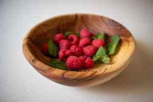 Tazón de Madera Artesanal de Primera Calidad, Decorativo, Natural y Sostenible, Ideal para la Mesa del Comedor o la Cocina - Product Image 2