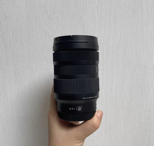 ใช้เลนส์ 28-70 มม. f/2.8 DG DN C E — น้ำหนักเบาพิเศษ 470 กรัม ระบบทรินิตี้ ค่า f/2.8 คงที่ สภาพดีเยี่ยม! - Product Image 4