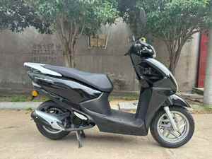 Motocicleta <span class=keywords><strong>Honda</strong></span> DL125 City Commuter de Gasolina, Scooter Usado de China, <span class=keywords><strong>Motos</strong></span> a Gasolina, Scooters de Gas - Product Image 3