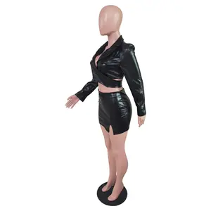 DG031557 Dame 2 Herbst Kunstleder Damenrock Set sexy Club bescheidenes Baumoverteil und Miniröcke Damen zweiteiliges Outfit