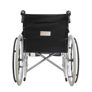 Silla de ruedas manual AUFU FS609LU de aleación de aluminio con asiento de inodoro para ancianos y discapacitados - Product Image 4