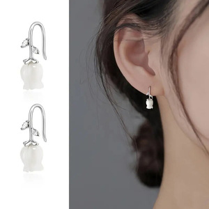 Eleganti Orecchini a Perno con Fiore di Fresia, Stile Coreano, Design Floreale in Acrilico, Gioielli da Donna alla Moda per Uso Quotidiano, Idea Regalo - Product Image 4