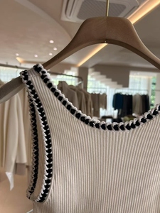 Gilet en laine et tissu unique avec bord crocheté à la main, respirant et anti-rides, design décontracté, logo avant - Product Image 2