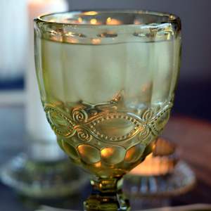 Verde <span class=keywords><strong>bicchieri</strong></span> di vino Vintage vetreria <span class=keywords><strong>acqua</strong></span> potabile calici colorati <span class=keywords><strong>bicchieri</strong></span> di <span class=keywords><strong>acqua</strong></span> tazze di succo per la festa di nozze - Product Image 3