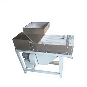 เครื่องปอกเปลือกถั่วลิสงคุณภาพสูง ผลิตในจีน ยี่ห้อ RUNXIANG ทำจากสแตนเลส SUS 304 กำลังการผลิต 200 กก./ชม. พร้อมชิ้นส่วนเครื่องยนต์หลัก - Product Image 1