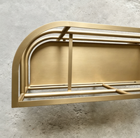 Lavabo en céramique avec structure métallique sur mesure, finition plaqué or, meuble-lavabo lourd, console de salle de bain avec pieds en métal