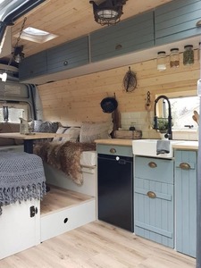 Aménagement intérieur personnalisé pour fourgon <span class=keywords><strong>Mercedes</strong></span> Sprinter, camping-car, camping tout-terrain, aménagement intérieur de camping-car, garnitures en cuir, unité de cuisine, armoires de rangement - Product Image 2