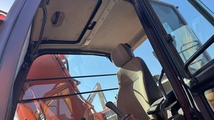 Excavatrices d'occasion Hitachi ZX130 à haute configuration, bas prix et contrôle intelligent pour la construction de routes et de ponts - Product Image 4