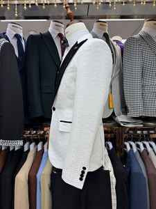 Trajes de Novio Blancos con Jacquard y Cuello de Satén Negro, Esmoquin de 3 Piezas, Trajes de Novio <span class=keywords><strong>para</strong></span> <span class=keywords><strong>Hombre</strong></span> - Product Image 3