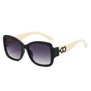 แว่นกันแดดทรงกบย้อนยุคสำหรับผู้หญิงปี 2025 รุ่นทันสมัย ป้องกันรังสียูวี 400 เหมาะสำหรับกิจกรรมกลางแจ้ง - Product Image 5